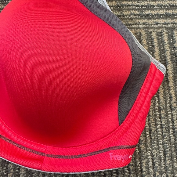 Freya Vibrant Hot Crimson Sports Bra UK SZ 36DD - Picture 6 of 8